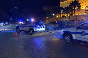 Unidad motorisa di polis a duna 42 multa di trafico 