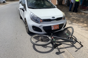 Hoben riba baiskel alcansa pa auto na Hooiberg