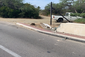 Accidente riba e brug na Balashi