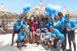 Hilton Aruba ta celebra su di 100 aña di hospitalidad 