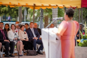 Gobernador presente na celebracion Dia di Independencia di Filipina