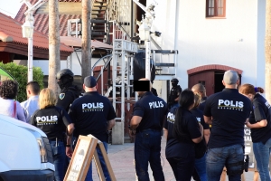 Un detencion durante entrada hudicial na De Molen