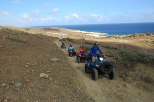 Operacion di vehiculonan ATV y UTV por conoce cambio na Aruba 