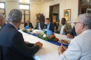 SNBA a sinta cu inversionistanan di Baby Beach Resort San Nicolas