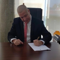 Minister a ordo ekipo di radar pa Cuerpo Policial di Aruba
