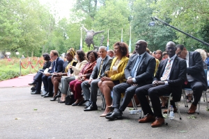 Aruba a pone krans na conmemoracion Nacional di e Abolicion di Esclavitud