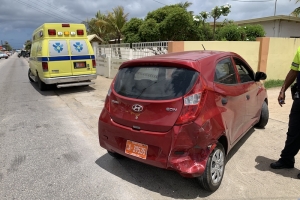 Chauffeur no a duna preferencia y sali dilanti otro auto na Seroe Blanco