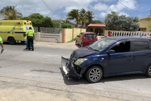 Chauffeur no a duna preferencia y sali dilanti otro auto na Seroe Blanco