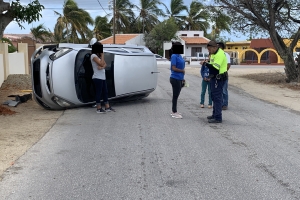 Chauffeur ta bolter su auto den waya na Tanki Leendert
