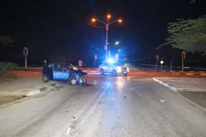 Accidente fuerte di trafico na crusada Palm Beach