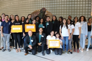 Di dos grupo di studiantenan di Aruba a yega Hulanda bon