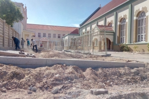DOW: Trabou di embeyecimento misa di Playa a cuminsa