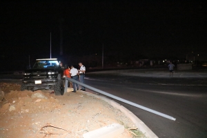 Chauffeur di pickup ta accidenta na rotonde Seroe Patrishi