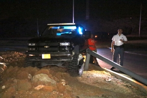 Chauffeur di pickup ta accidenta na rotonde Seroe Patrishi