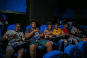 Muchanan di YMCA tabata invitado special na The Movies @ Principal