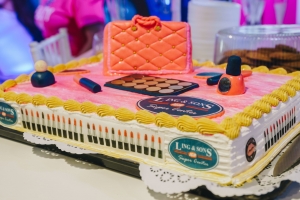 Exitoso Grand Opening Ling & Sons Cosmetics Shop