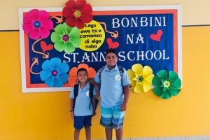 Aña  escolar nobo a cuminsa pa mayoria di mucha na Aruba 