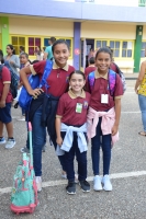 Aña  escolar nobo a cuminsa pa mayoria di mucha na Aruba 
