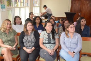 Varios psicologo/ortopedagogo certifica pa duna terapia cognitivo pa comportamento 