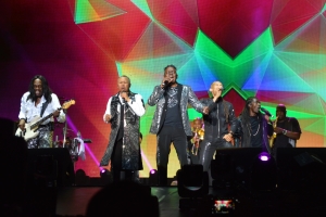 Kenny G, Micheal McDonald y Pitbull tabata grandi na CNSJ 2019