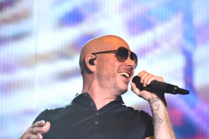 Kenny G, Micheal McDonald y Pitbull tabata grandi na CNSJ 2019