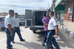 Hoben deteni pa horta den Kooyman