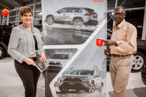 E di 12 modelo di Toyota Corolla a yega Garage Cordia