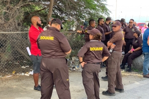 SADA: Minister  ta responsabel cu douaneronan ta den accion awe