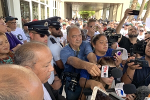 Trahadonan di MetaCorp a pidi Parlamento e.o. wanta tratamento di ley di Serlimar