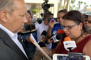Maestronan diabierna a nenga di atende cu minister Lampe 