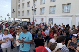 Maestronan diabierna a nenga di atende cu minister Lampe 