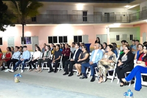 Kiwanis Club of Aruba duna reconocimento na 9 studiante di Colegio Arubano 