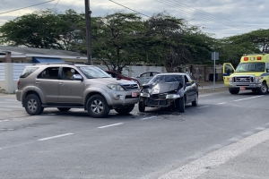 Dos auto a dal na crusada banda di Wema Ponton