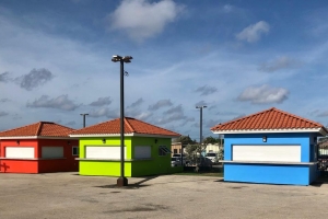 Gobierno a entrega di dos fase construccion Carnival Village  