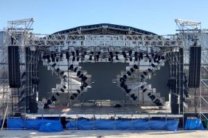 Esaki ta e siman di Island Take Over Festival cu e.o. UB40
