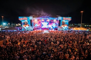 Jeon, Lunay, Sech y UB40 a presenta den Aruba Island Take Over Concert