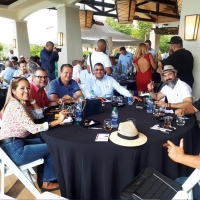 Cigar Emporium Aruba y su team un biaha mas presente den actividad di cigar na Corsou