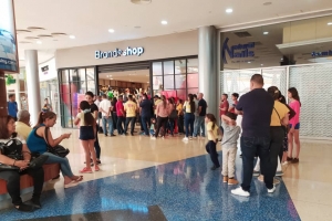 Cu of sin crisis, miles di Venezolano a shop durante  Black Friday na Venezuela