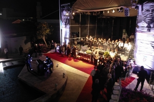 Aruba a rindi su ultimo tributo na su Tata di Cultura Padu Lampe