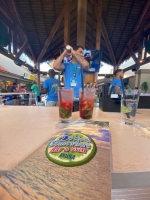 Apertura oficial di “5 O'Clock Somewhere Bar & Grill” na Renaissance Marketplace