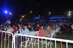 Izaline, Boy y Tony a haci nan cos den Christmas Under the Stars