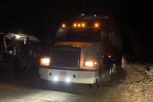 A transporta prome containernan di klapchi pa benta awe marduga