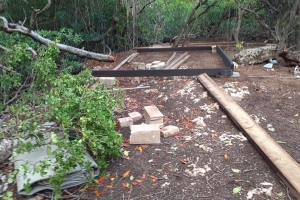 DIP a constata construccion illegal den besindario di Bucutiweg  
