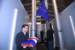 Gran Bretaña ta bandona Union Europeo diabierna anochi