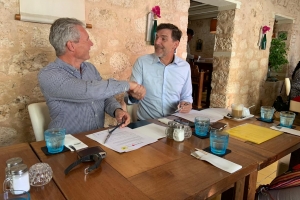 E compania C3 a bira partner strategico di Cruz Cora Aruba