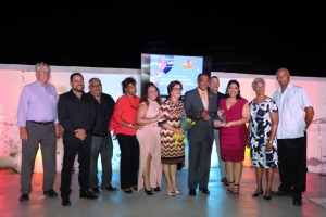 Gobierno a honra tres baluarte di nos cultura Arubano