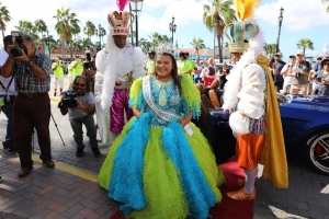 Prome Minister a traspasa mando di carnaval 66 pa Prins cu Pancho  
