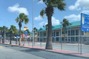 Aeropuerto di Aruba a cuminsa parce un ‘ghost airport’ caba