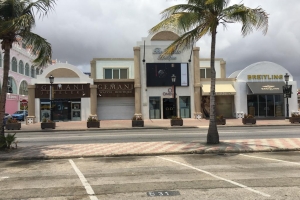 Polis a gara ladron di un kiosko di cual doño ta desconoci