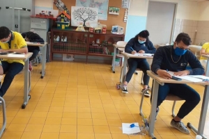 Examen final a cuminsa awe na scolnan MAVO na Aruba 